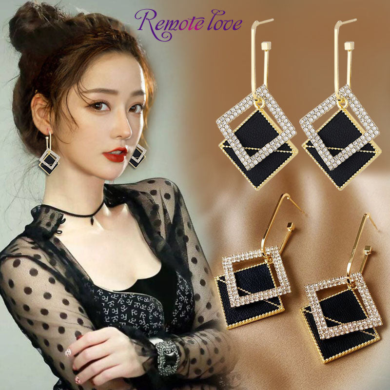 1 Pair Fashion Lady Stud Earrings Quality Alloy Inlay Rhinestones Geometry Earrings New Jewellery Best Birthday Gift E1426