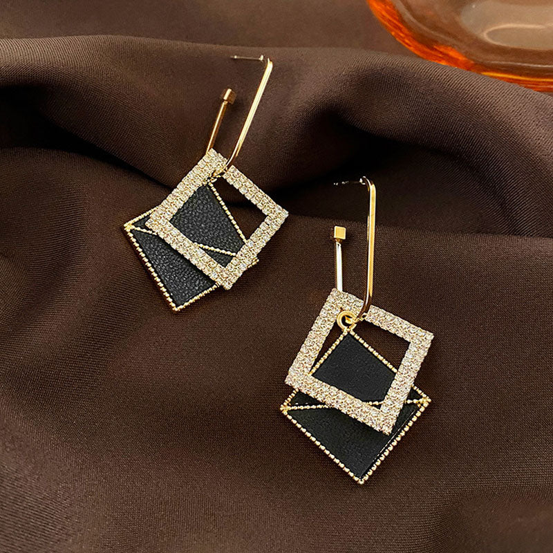 1 Pair Fashion Lady Stud Earrings Quality Alloy Inlay Rhinestones Geometry Earrings New Jewellery Best Birthday Gift E1426