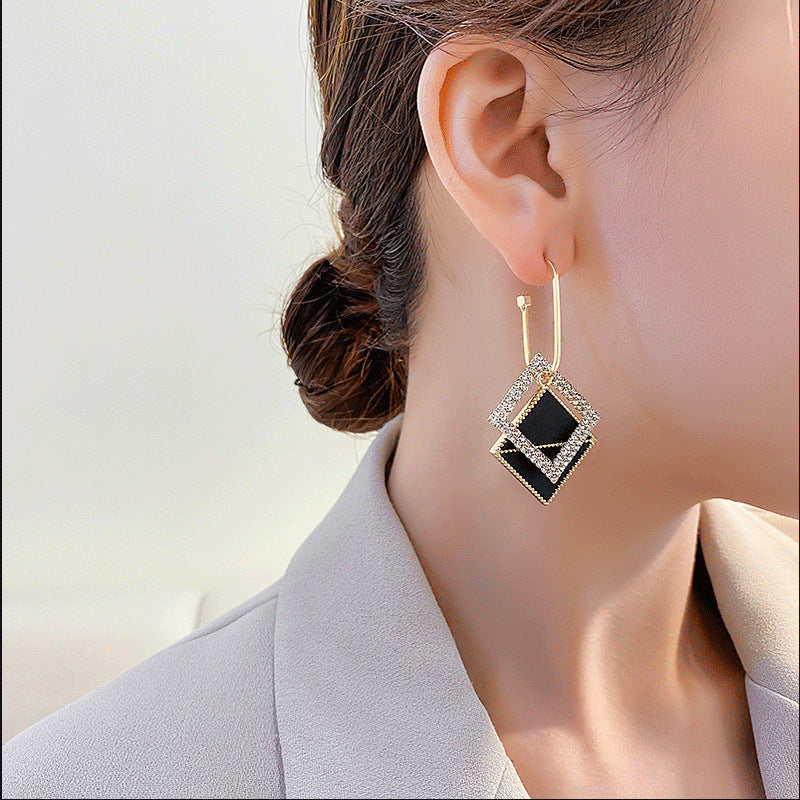 1 Pair Fashion Lady Stud Earrings Quality Alloy Inlay Rhinestones Geometry Earrings New Jewellery Best Birthday Gift E1426